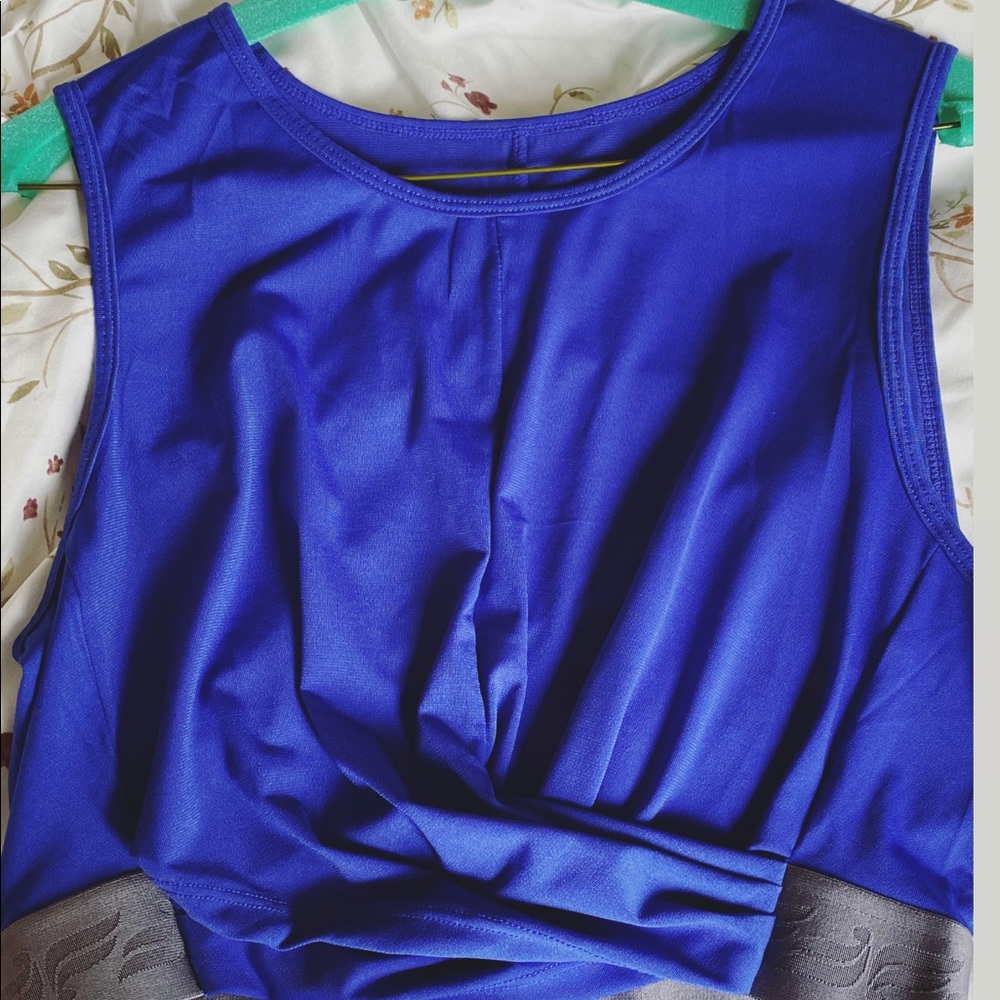 Fabletics crop top